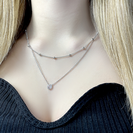 Серебряное колье с фианитами Серебряное колье с фианитами