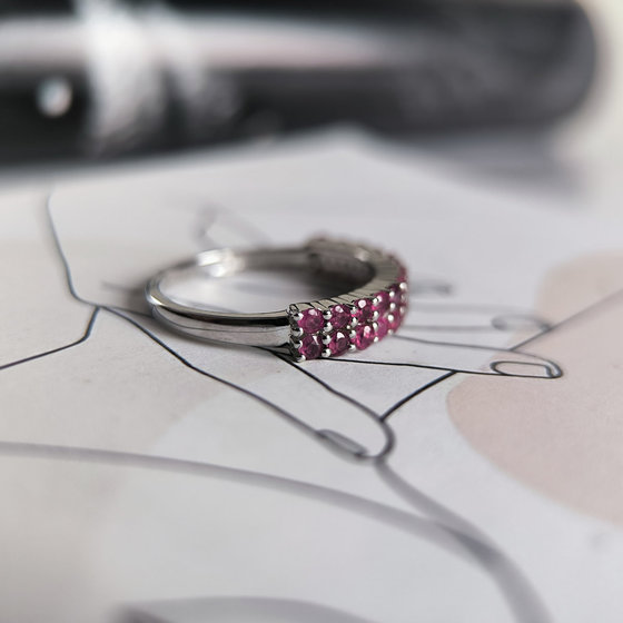 Серебряное кольцо с рубином