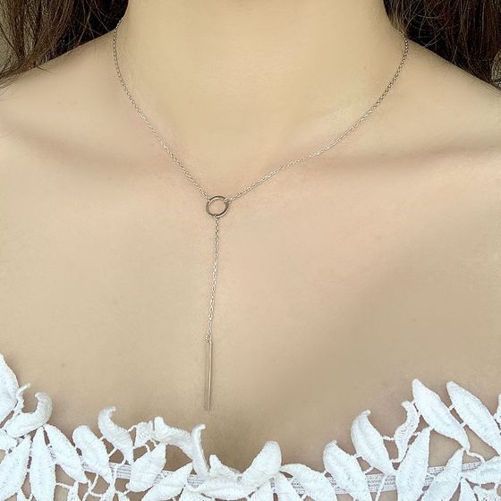 Серебряное колье без камней