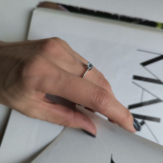 Серебряное кольцо с топазом 0.6ct