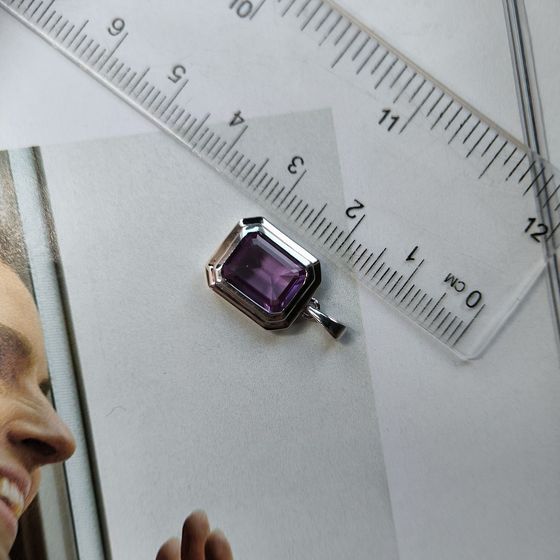 Серебряная подвеска с александритом 3.863ct