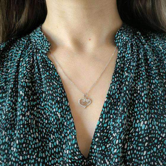 Серебряное колье с фианитами, перламутром