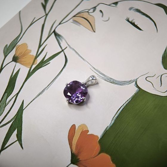 Серебряная подвеска с александритом 5.25ct