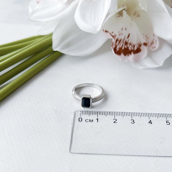 Серебряное кольцо с сапфиром 1.627ct
