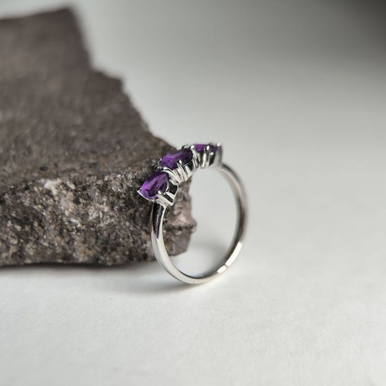 Серебряное кольцо с аметистом 4.563ct