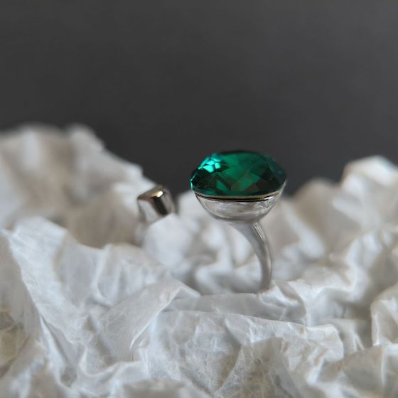 Серебряное кольцо с фианитами