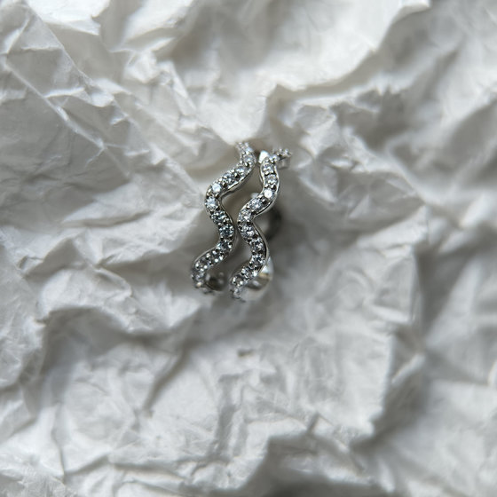 Серебряные серьги с фианитами