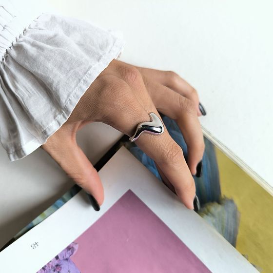 Серебряное кольцо без камней