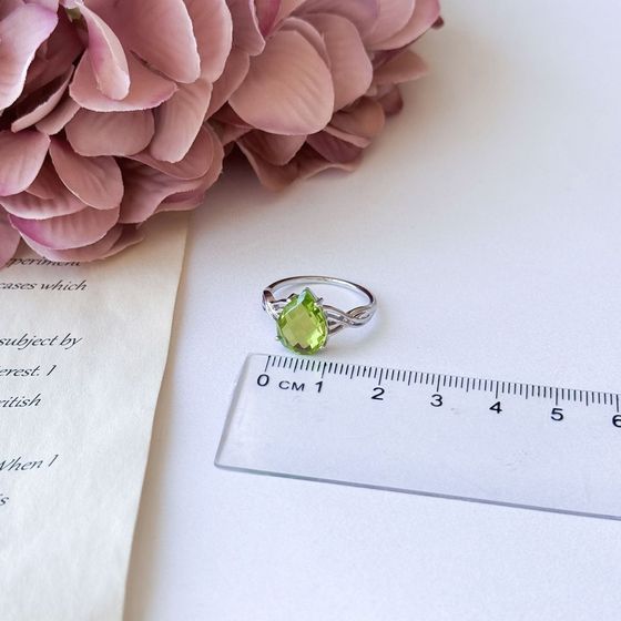 Серебряное кольцо с хризолітом 4.233ct