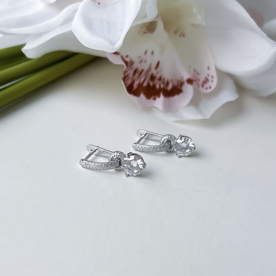 Серебряные серьги с фианитами