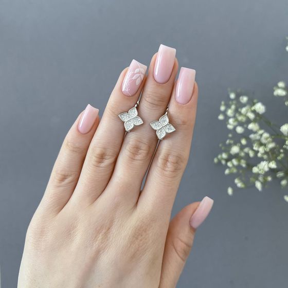 Серебряные серьги с фианитами