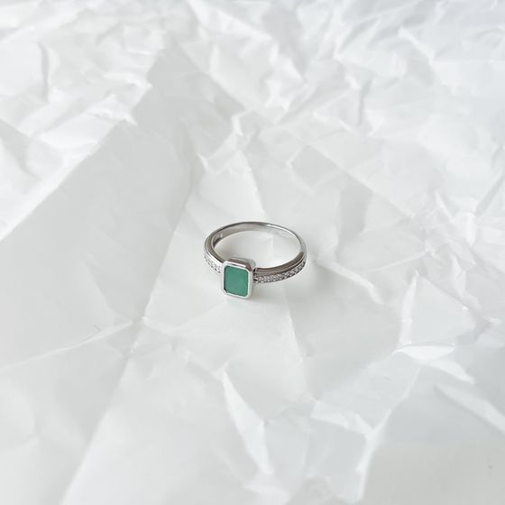 Серебряное кольцо с изумрудом 1.12ct