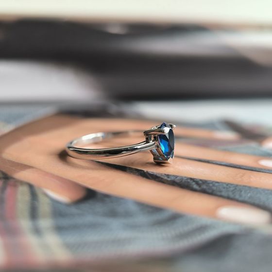 Серебряное кольцо с сапфиром nano 0.517ct