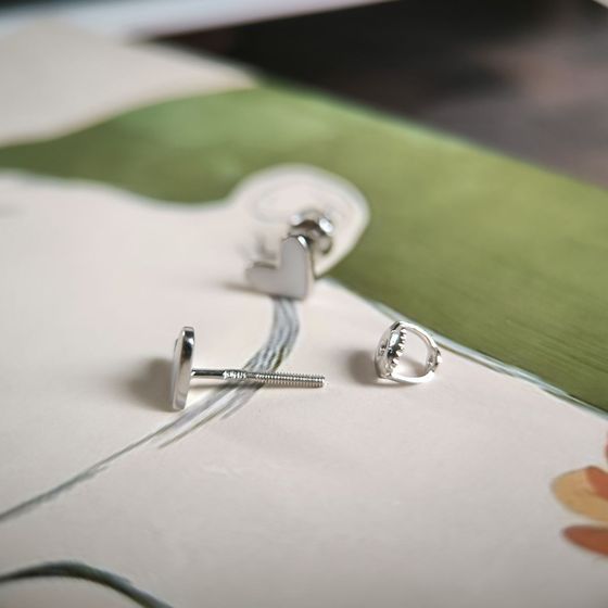 Серебряные серьги с емаллю