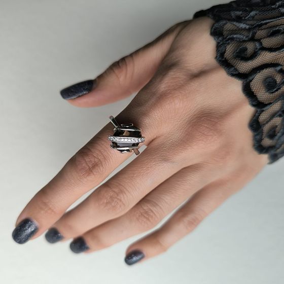 Серебряное кольцо с раухтопазом (дымчатым кварцем) 4.472ct, фианитами