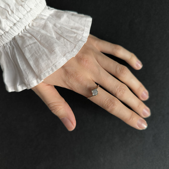 Серебряное кольцо с фианитами