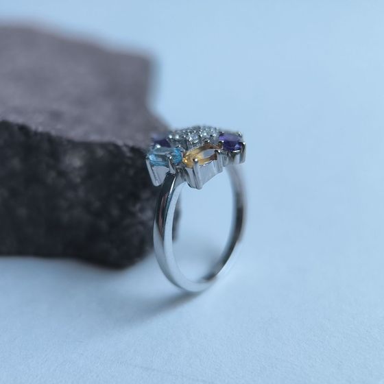 Серебряное кольцо с аметистом 1.577ct, цитрином, хризолітом, топазом