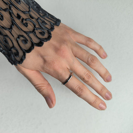 Серебряное кольцо без камней