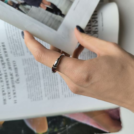 Серебряное кольцо с гранатом 0.95ct