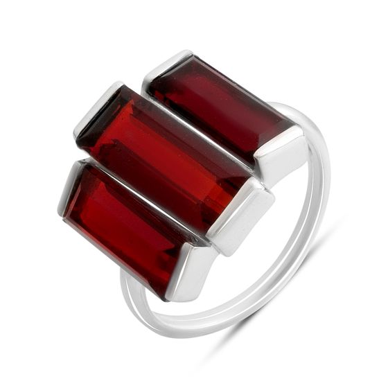 Серебряное кольцо с гранатом 6.2ct