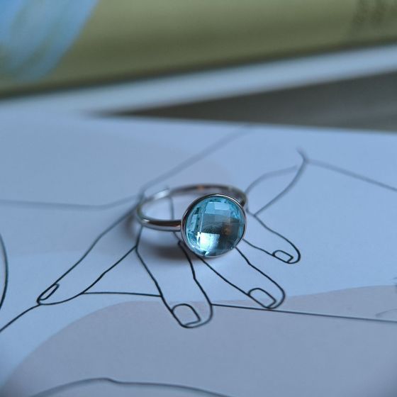 Серебряное кольцо с фианитами