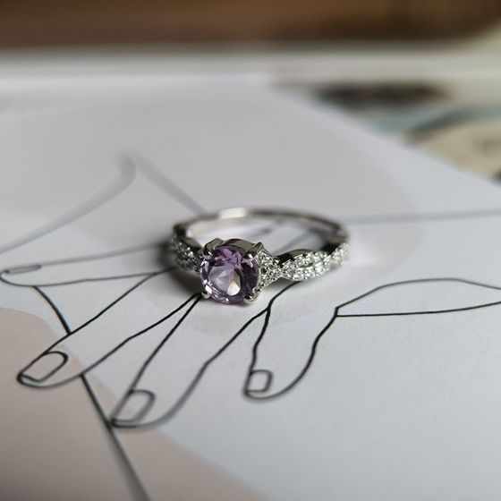 Серебряное кольцо с аметистом 1.052ct