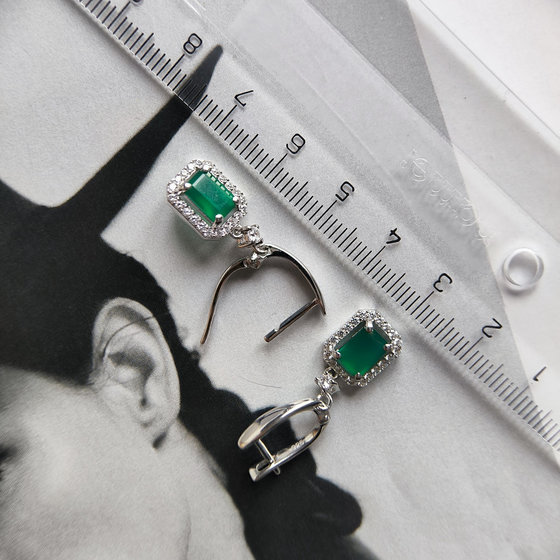 Серебряные серьги с агатом 3.036ct, фианитами