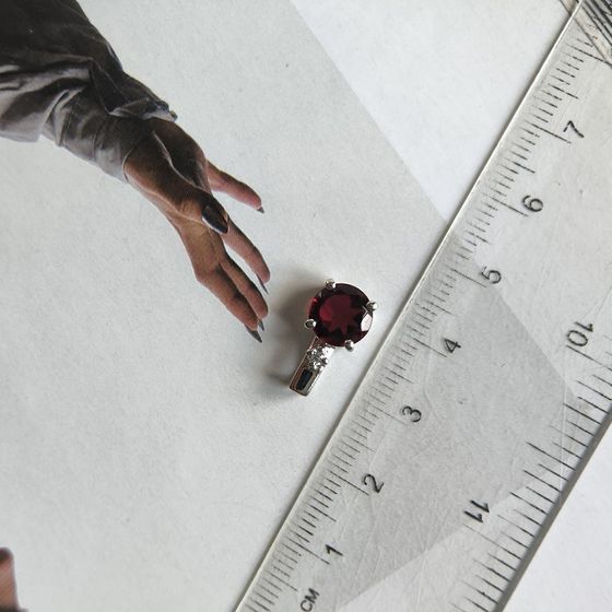 Серебряная подвеска с гранатом nano 1.45ct, фианитами