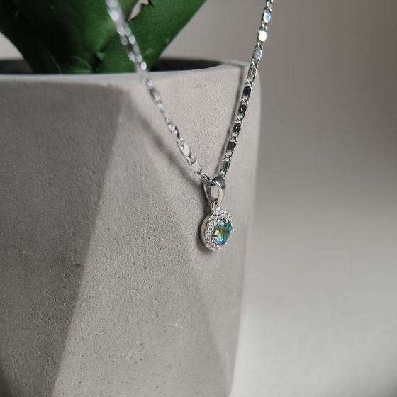 Серебряная подвеска с мистик топазом 0.6ct