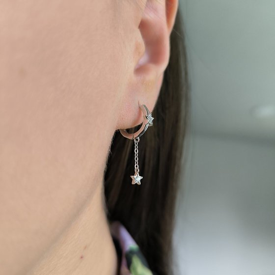 Серебряные серьги с фианитами