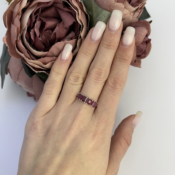 Серебряное кольцо с рубином 1.925ct