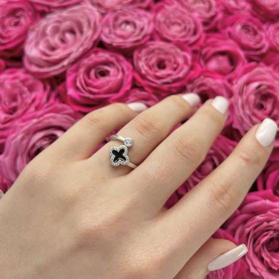 Серебряное кольцо с емаллю