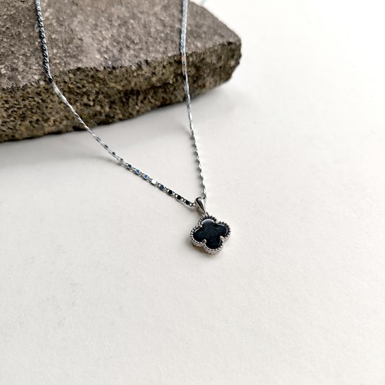 Серебряная подвеска с ониксом