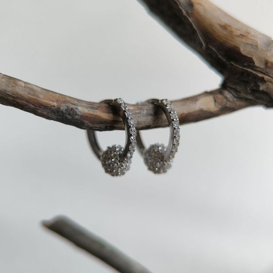 Серебряные серьги с фианитами