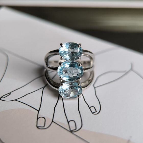 Серебряное кольцо с топазом 7.65ct