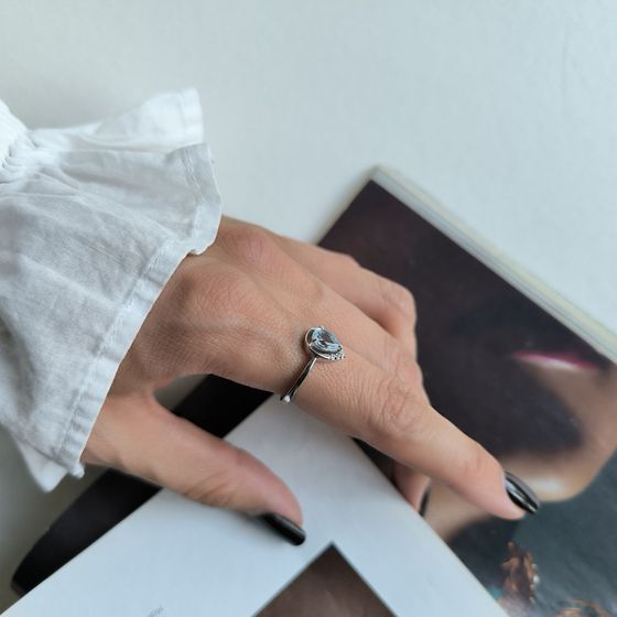 Серебряное кольцо с топазом 0.938ct