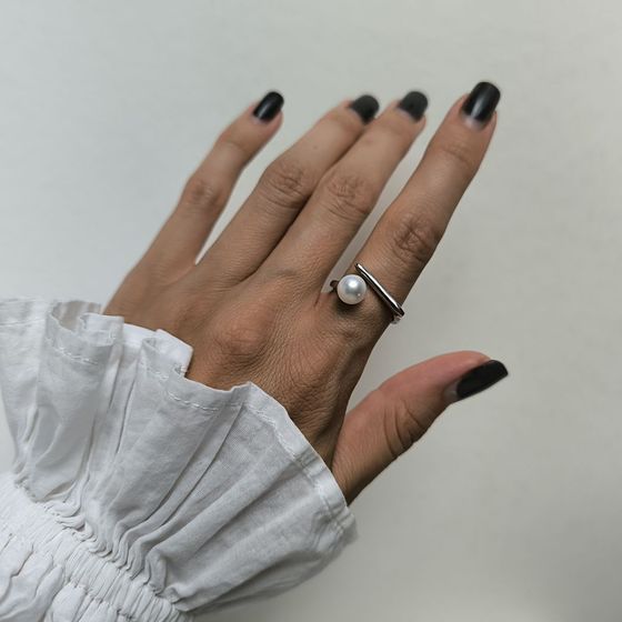 Серебряное кольцо с жемчугом