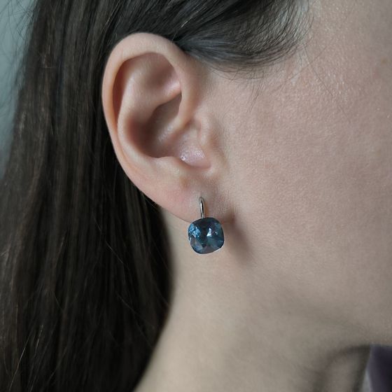 Серебряные серьги с фианитами