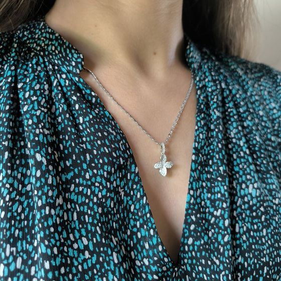 Серебряная подвеска с фианитами