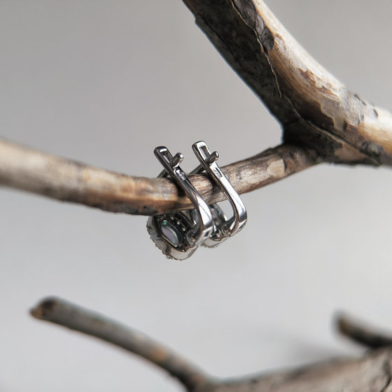 Серебряные серьги с мистик топазом 1.013ct