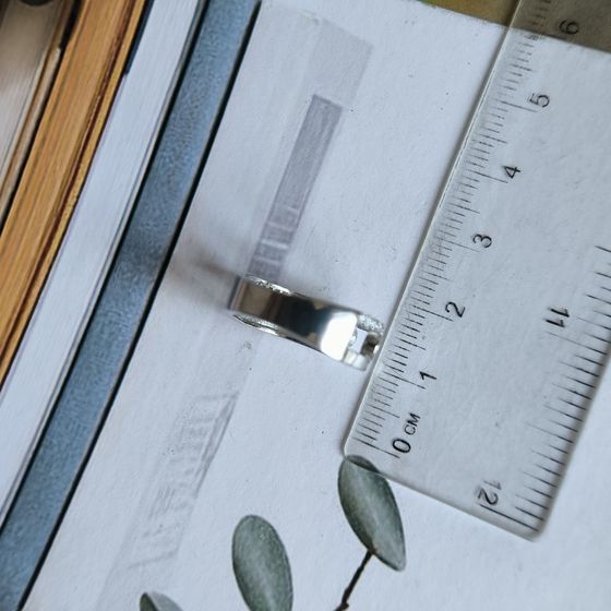 Серебряное кольцо с фианитами Серебряное кольцо с фианитами