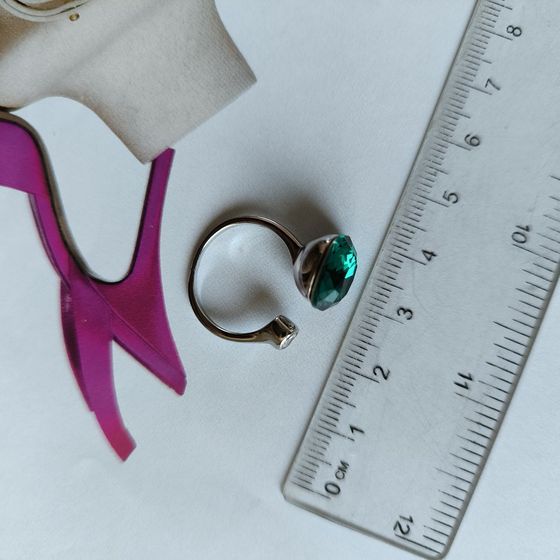 Серебряное кольцо с фианитами