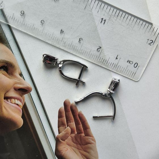 Серебряные серьги с гранатом 1.542ct