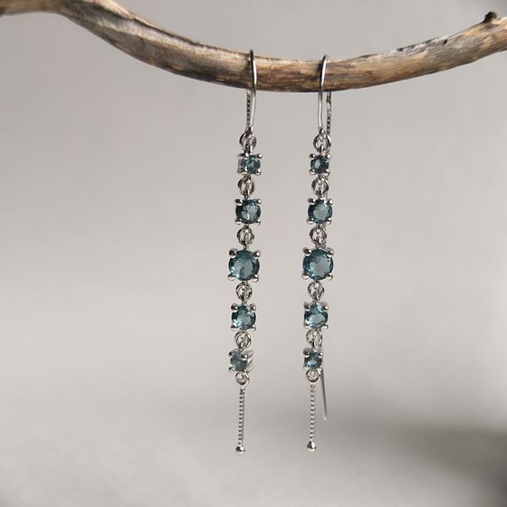 Серебряные серьги с топазом Лондон Блю 1.79ct