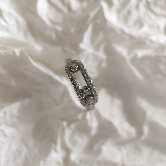 Серебряное кольцо с фианитами