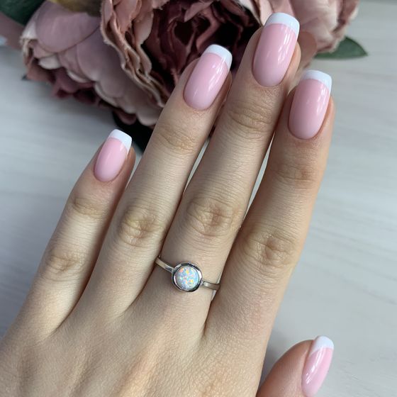 Серебряное кольцо с опалом
