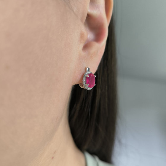 Серебряные серьги с рубином 3.97ct, фианитами