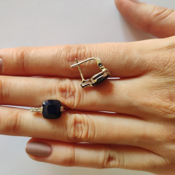 Серебряные серьги с сапфиром, фианитами
