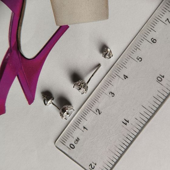 Серебряные серьги с фианитами