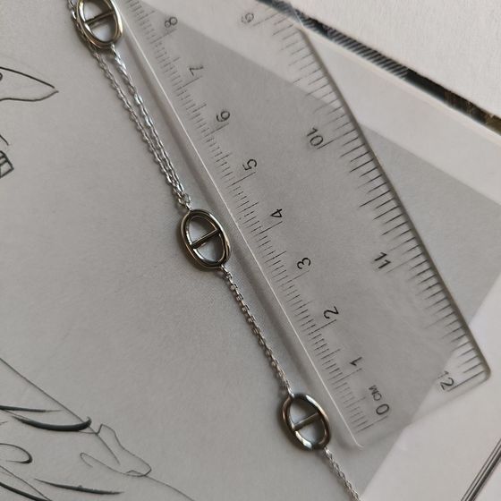 Серебряное колье без камней